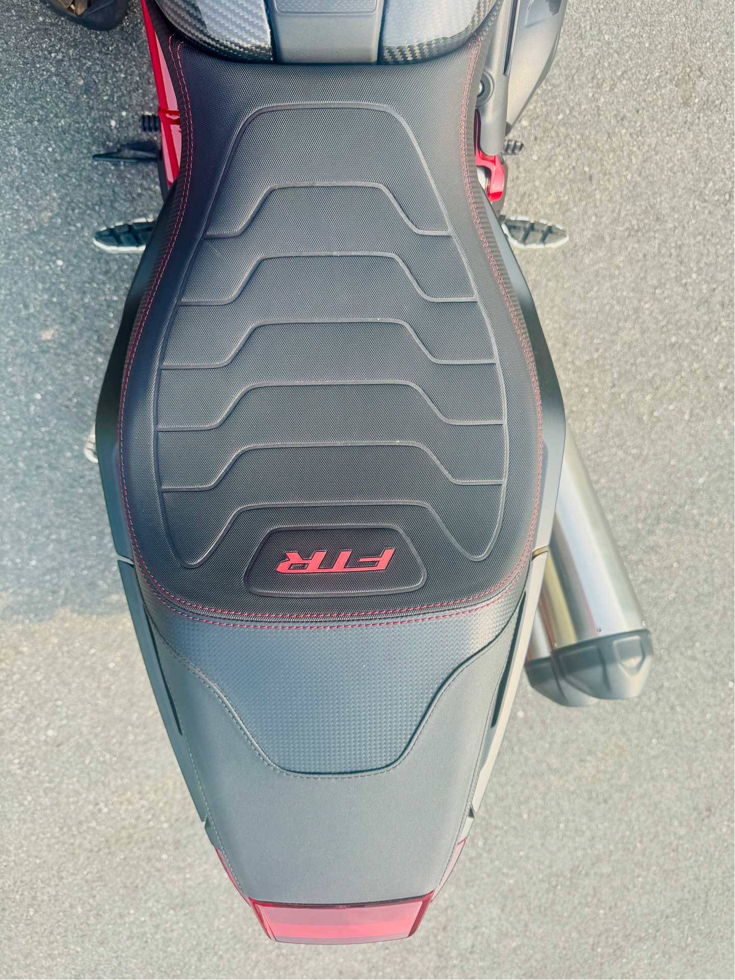 2024 Indian Motorcycle FTR R Carbon in Foxboro, Massachusetts - Photo 18