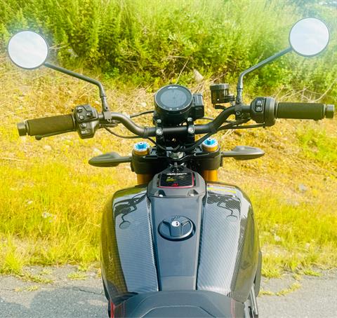 2024 Indian Motorcycle FTR R Carbon in Foxboro, Massachusetts - Photo 22
