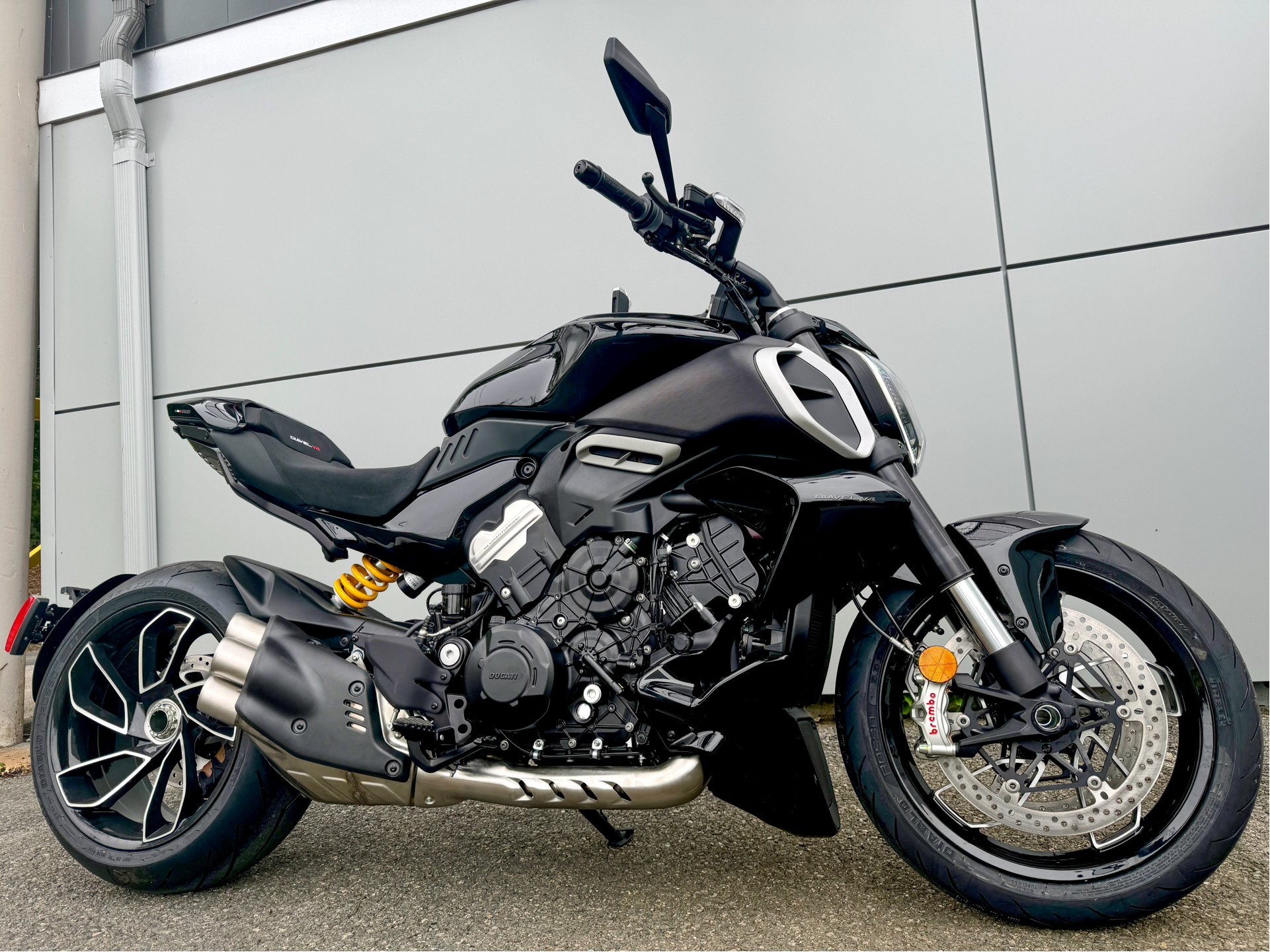 2024 Ducati Diavel V4 in Foxboro, Massachusetts - Photo 11