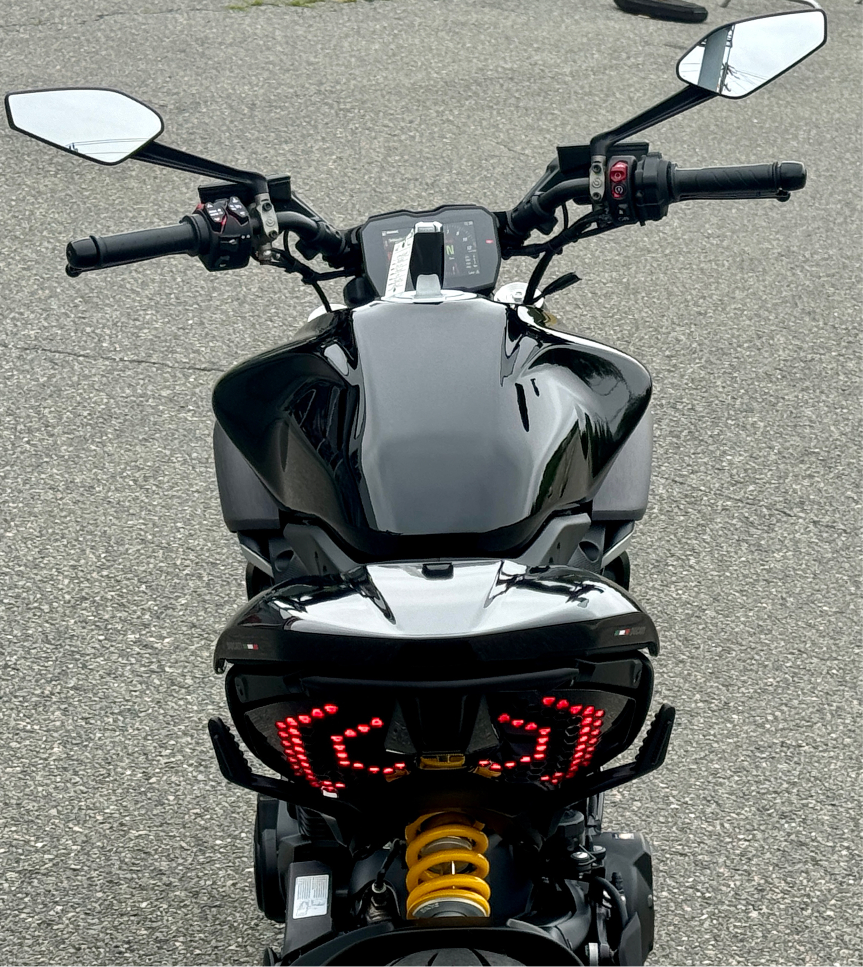 2024 Ducati Diavel V4 in Foxboro, Massachusetts - Photo 10