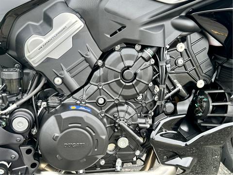2024 Ducati Diavel V4 in Foxboro, Massachusetts - Photo 22