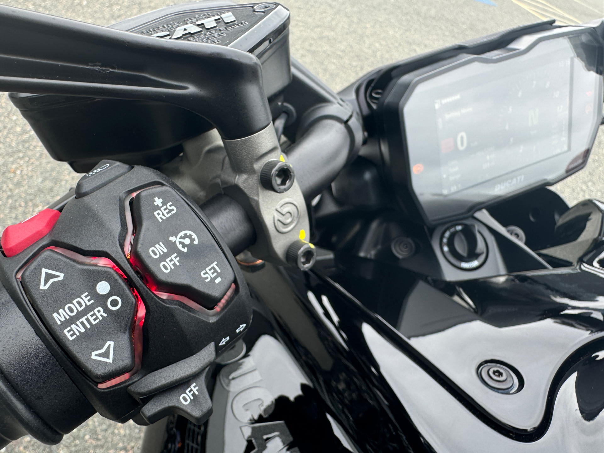 2024 Ducati Diavel V4 in Foxboro, Massachusetts - Photo 12