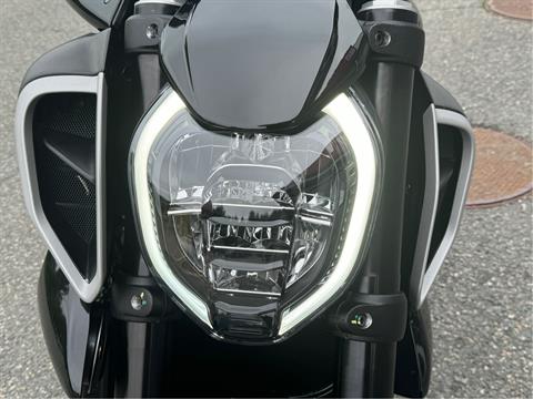 2024 Ducati Diavel V4 in Foxboro, Massachusetts - Photo 2