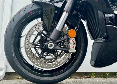 2024 Ducati Diavel V4 in Foxboro, Massachusetts - Photo 17