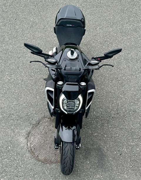 2024 Ducati Diavel V4 in Foxboro, Massachusetts - Photo 15