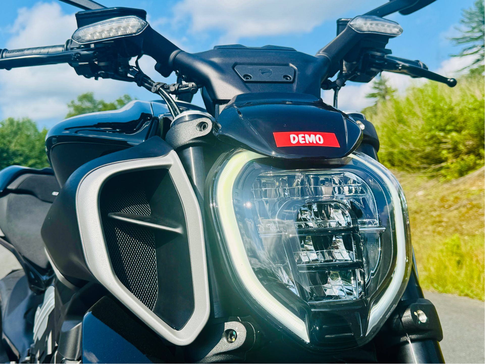 2024 Ducati Diavel V4 in Foxboro, Massachusetts - Photo 6