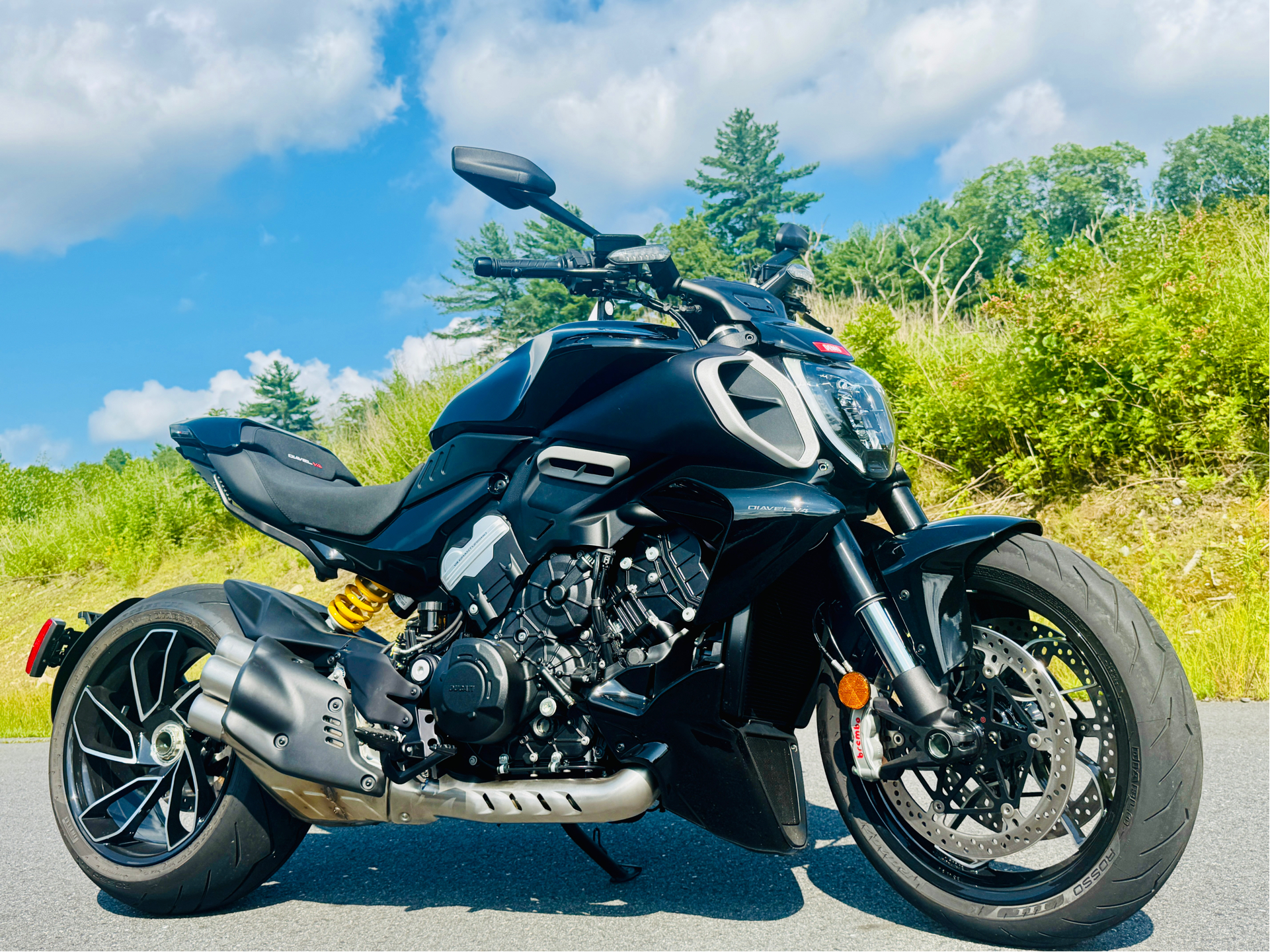 2024 Ducati Diavel V4 in Foxboro, Massachusetts - Photo 11