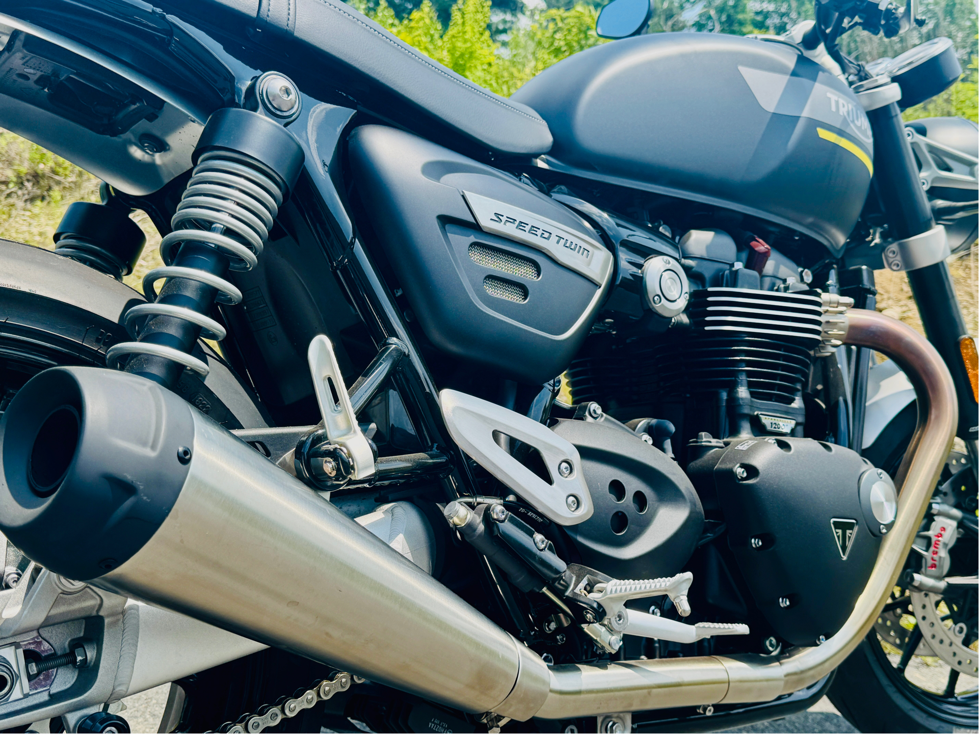 2023 Triumph Speed Twin 1200 in Foxboro, Massachusetts - Photo 2