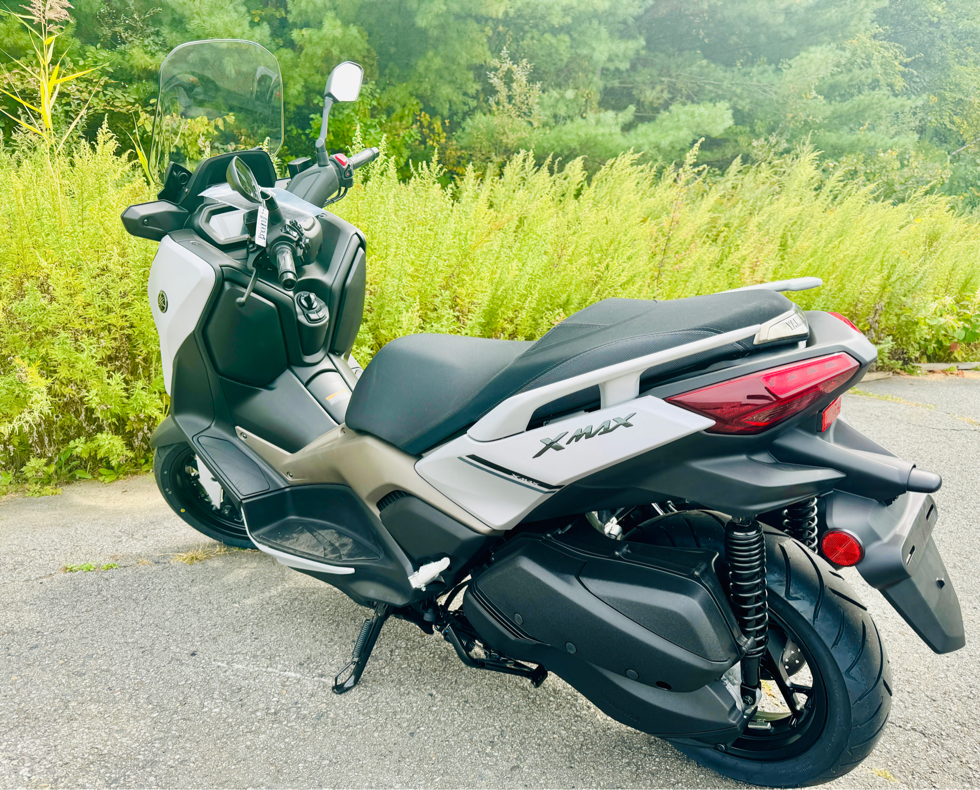 2024 Yamaha XMAX in Foxboro, Massachusetts - Photo 12