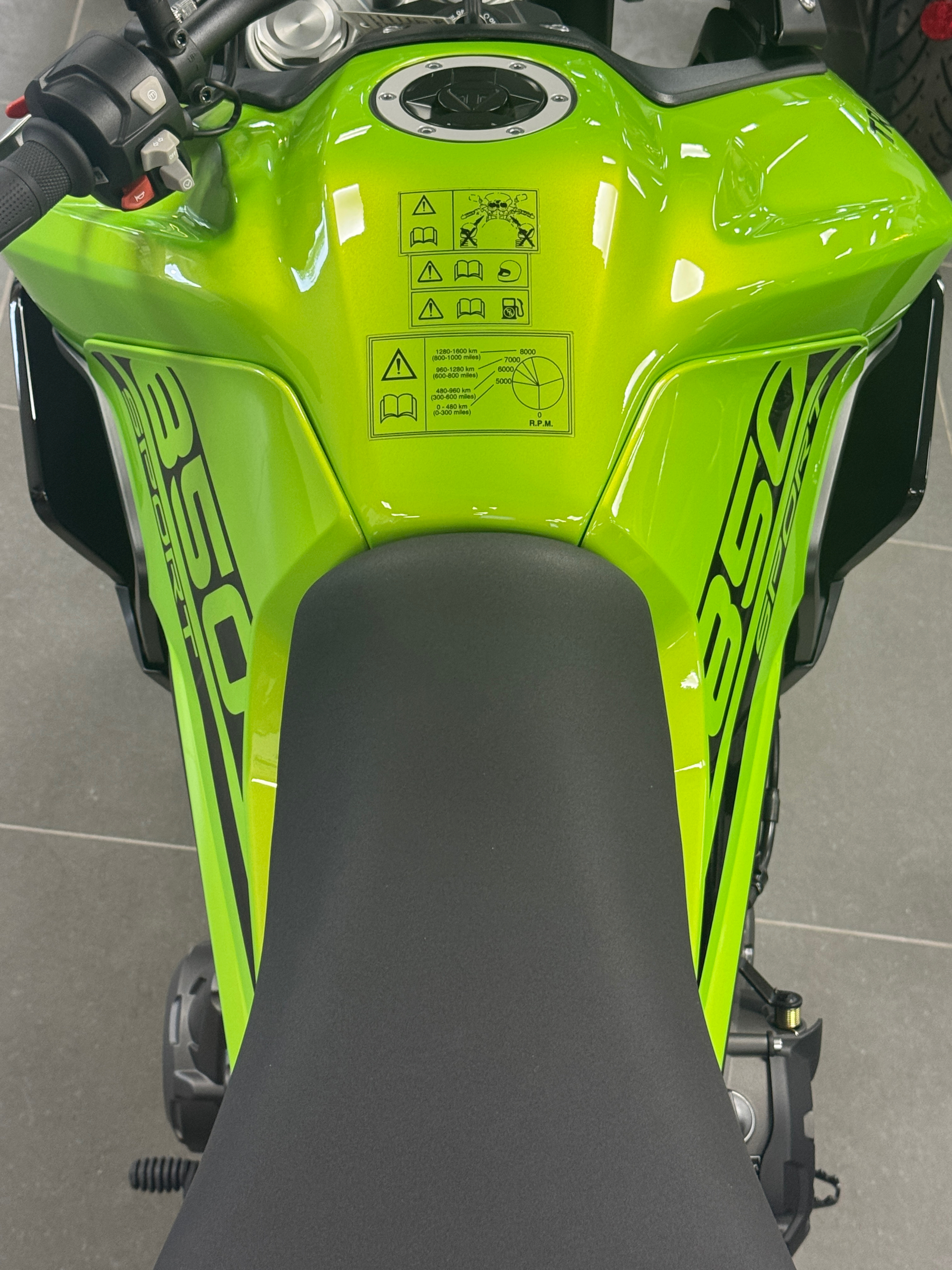 2025 Triumph Tiger 850 Sport in Foxboro, Massachusetts - Photo 24
