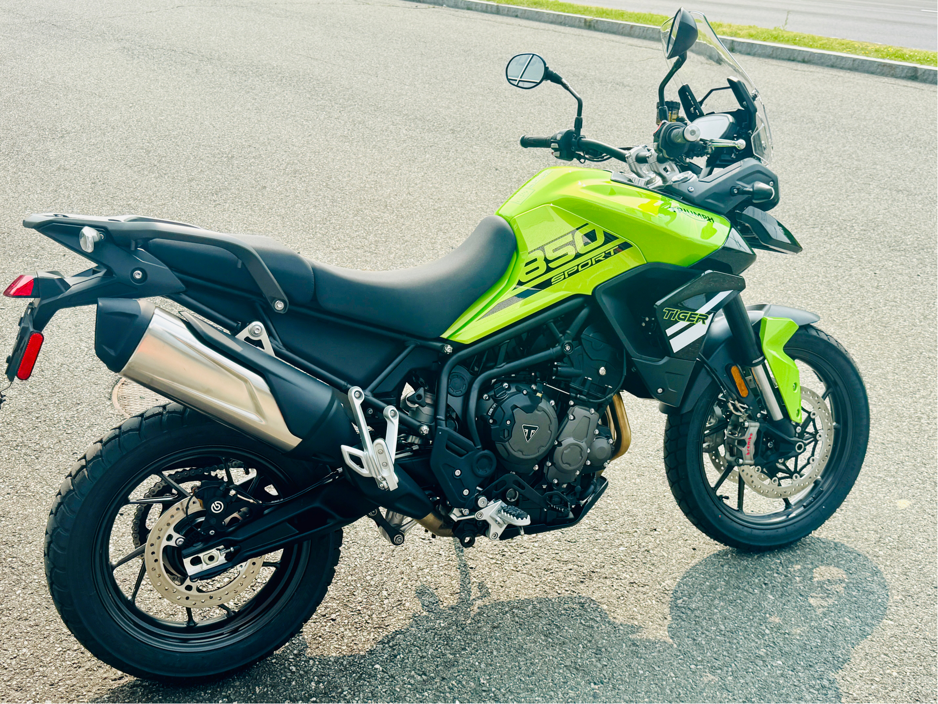 2025 Triumph Tiger 850 Sport in Foxboro, Massachusetts - Photo 14
