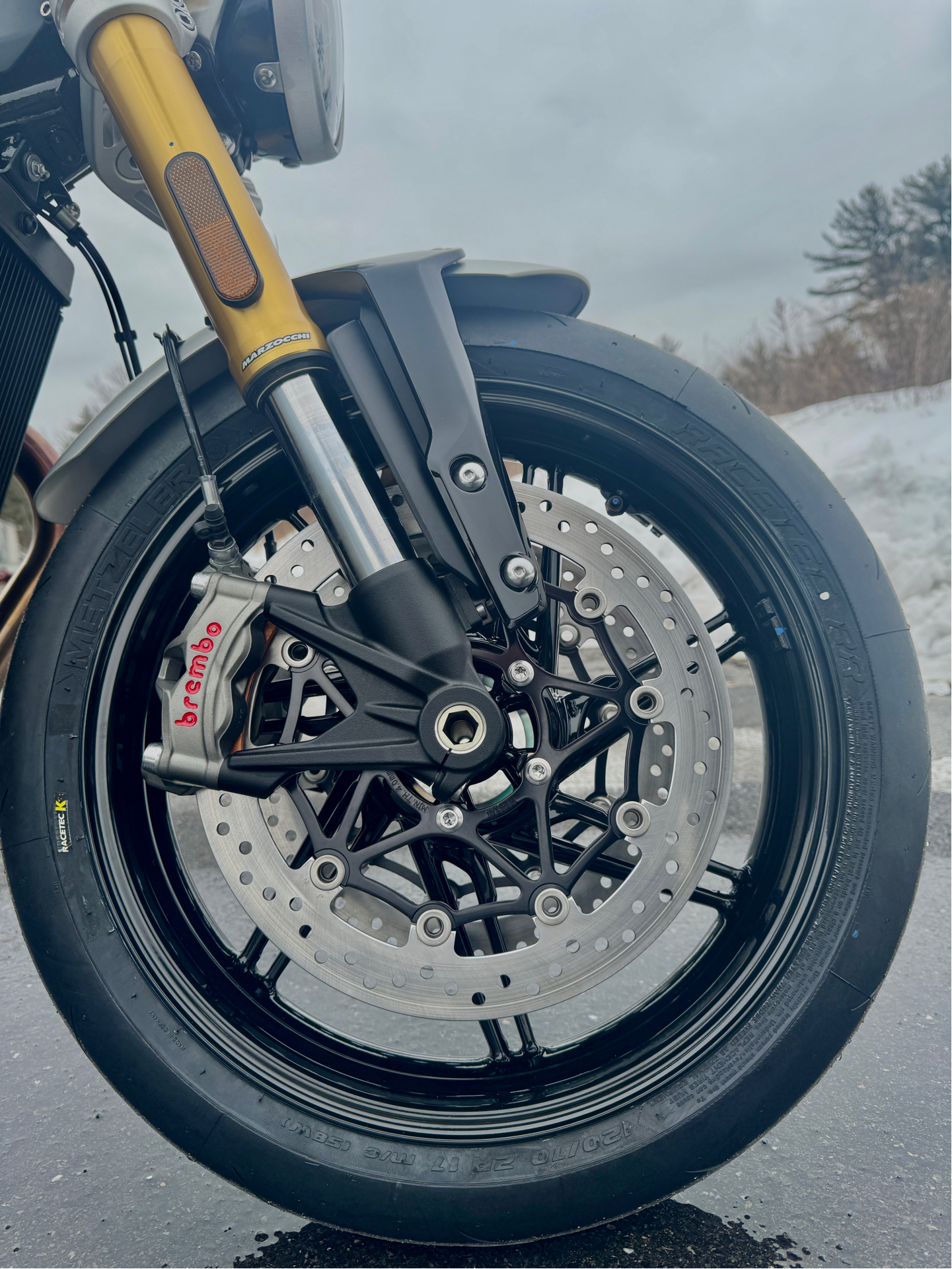 2025 Triumph Speed Twin 1200 RS in Foxboro, Massachusetts - Photo 26