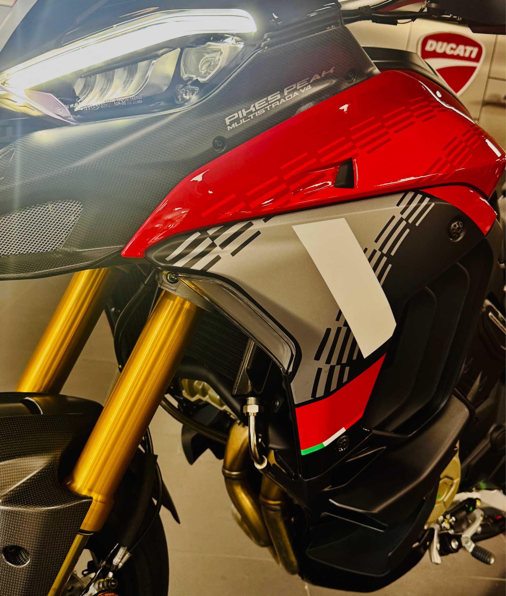 2026 Ducati MULTISTRADA V4 PIKES PEAK in Foxboro, Massachusetts - Photo 10