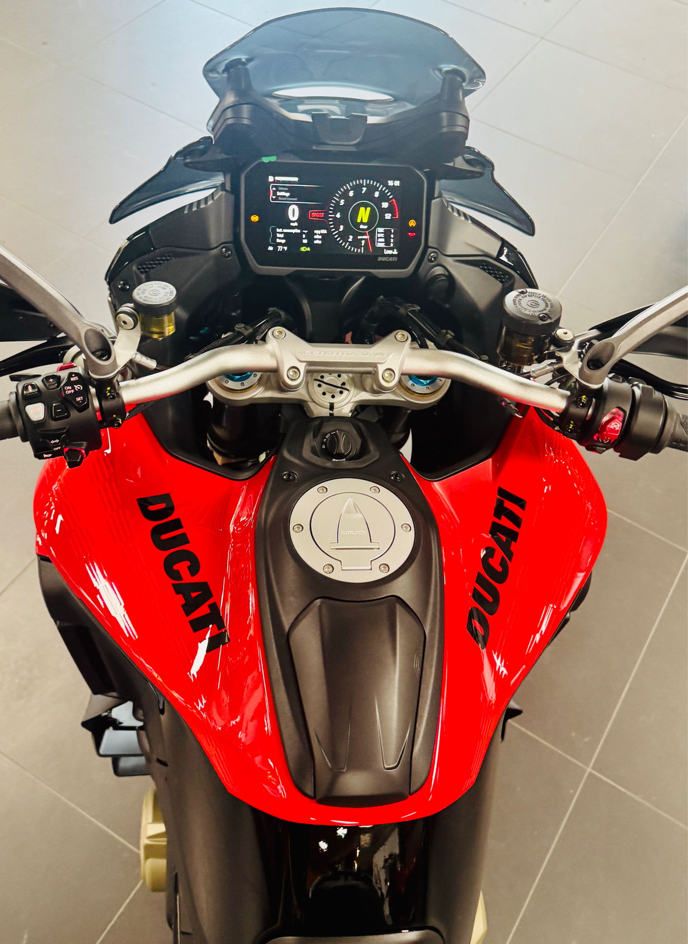 2026 Ducati MULTISTRADA V4 PIKES PEAK in Foxboro, Massachusetts - Photo 16