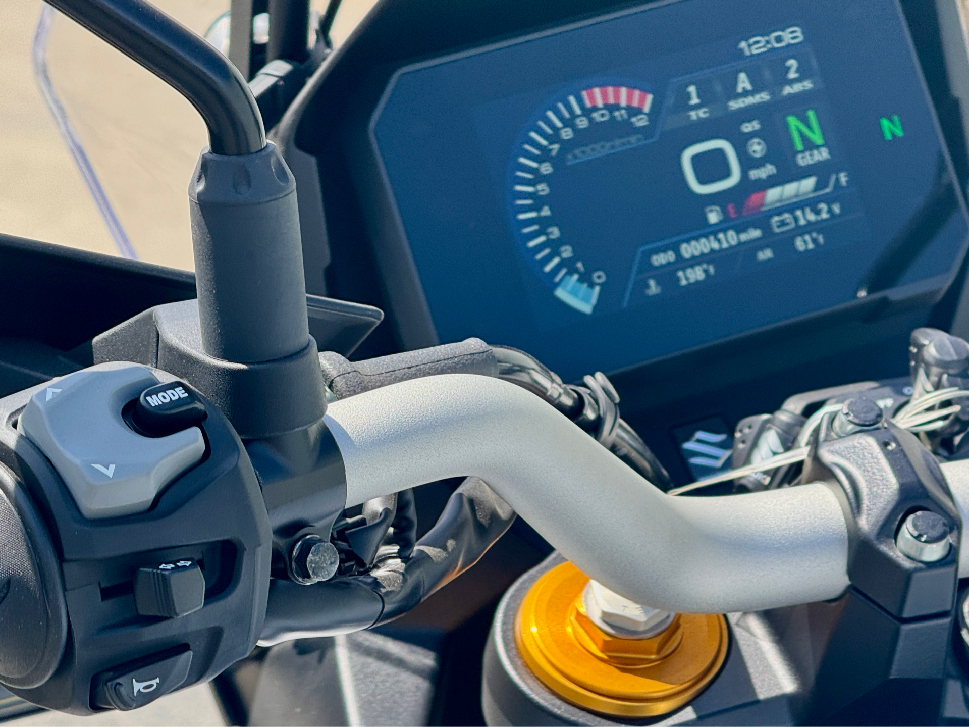 2023 Suzuki V-Strom 800DE in Foxboro, Massachusetts - Photo 8
