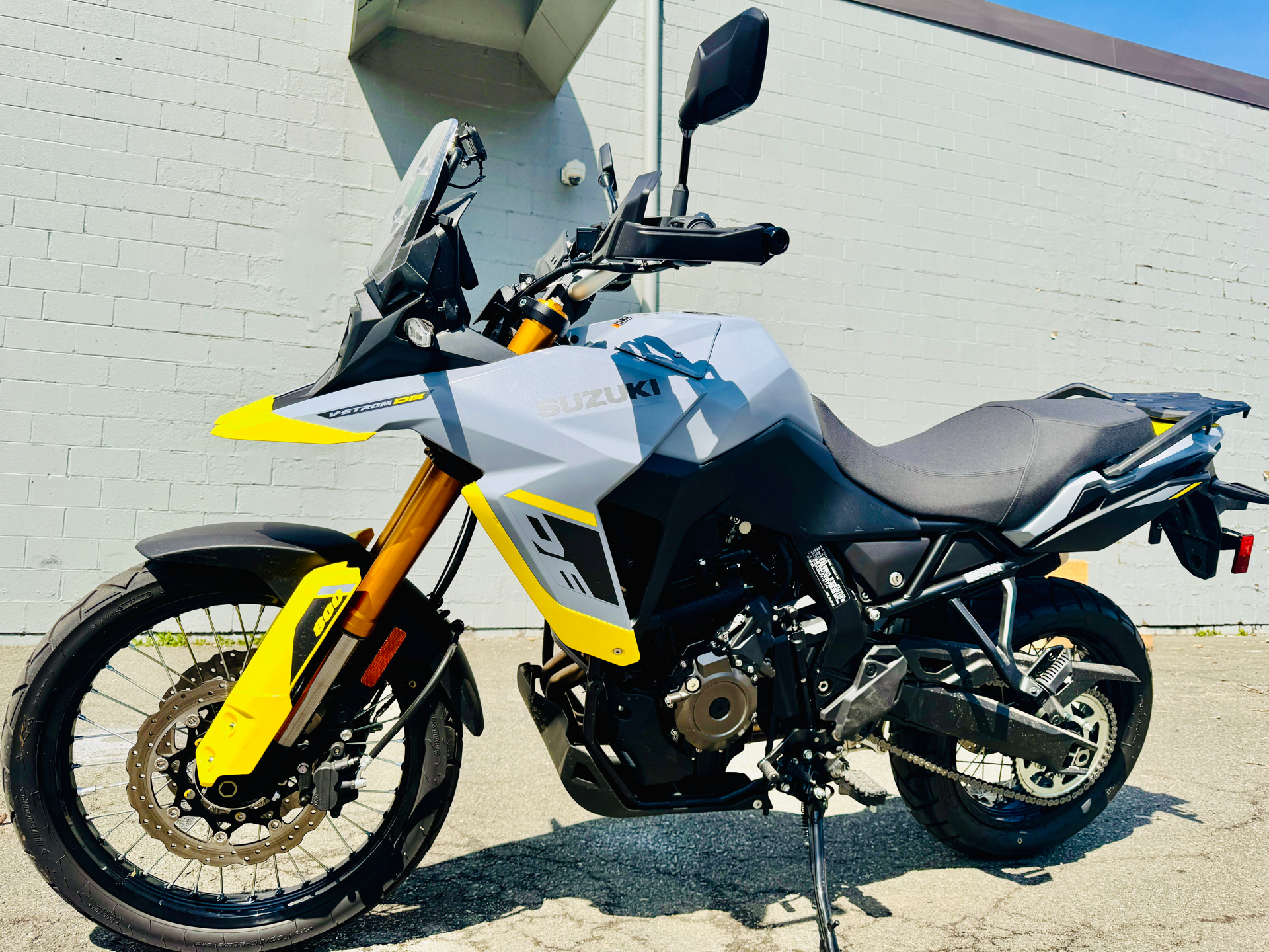 2023 Suzuki V-Strom 800DE in Foxboro, Massachusetts - Photo 20