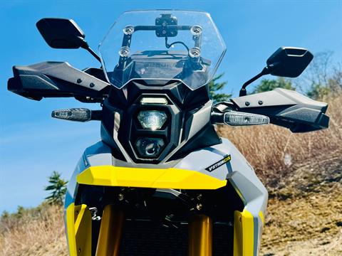 2023 Suzuki V-Strom 800DE in Foxboro, Massachusetts - Photo 2