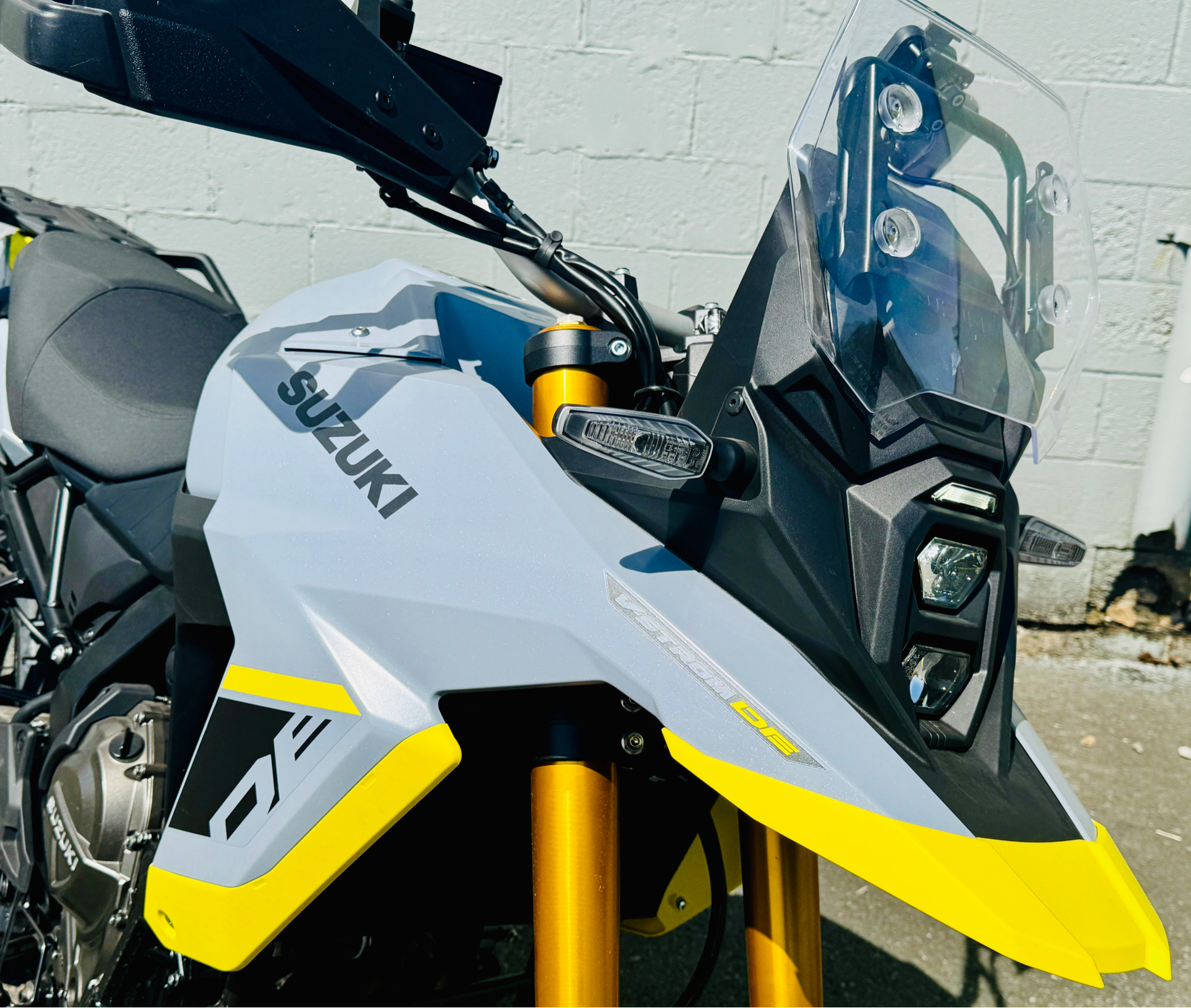 2023 Suzuki V-Strom 800DE in Foxboro, Massachusetts - Photo 13