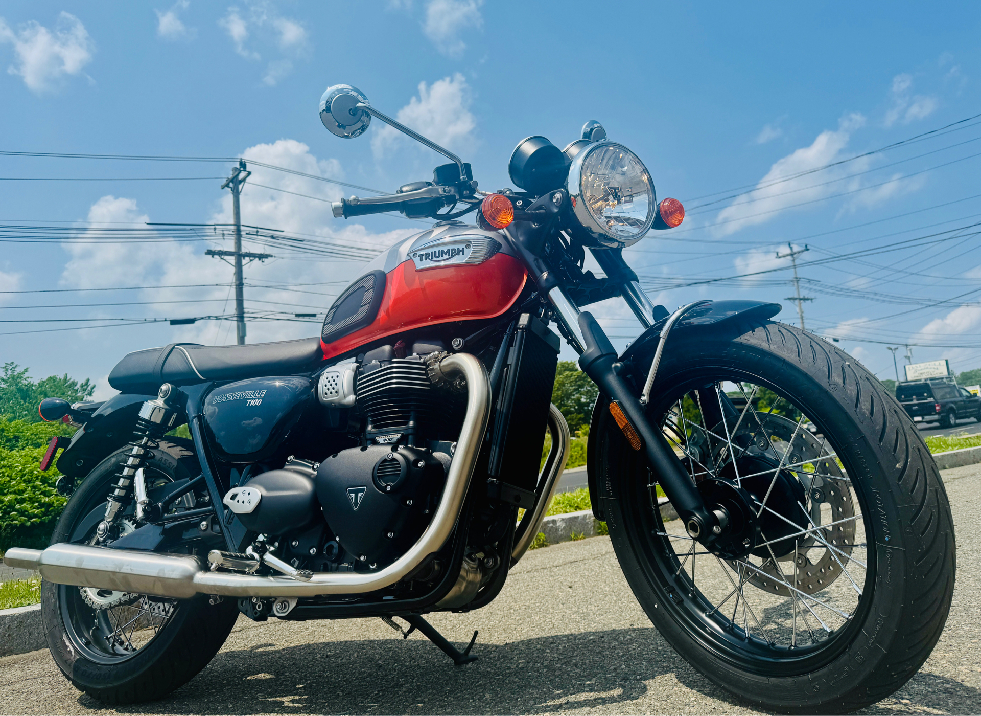 2025 Triumph Bonneville T100 in Foxboro, Massachusetts - Photo 17