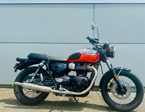 2025 Triumph Bonneville T100 in Foxboro, Massachusetts - Photo 19