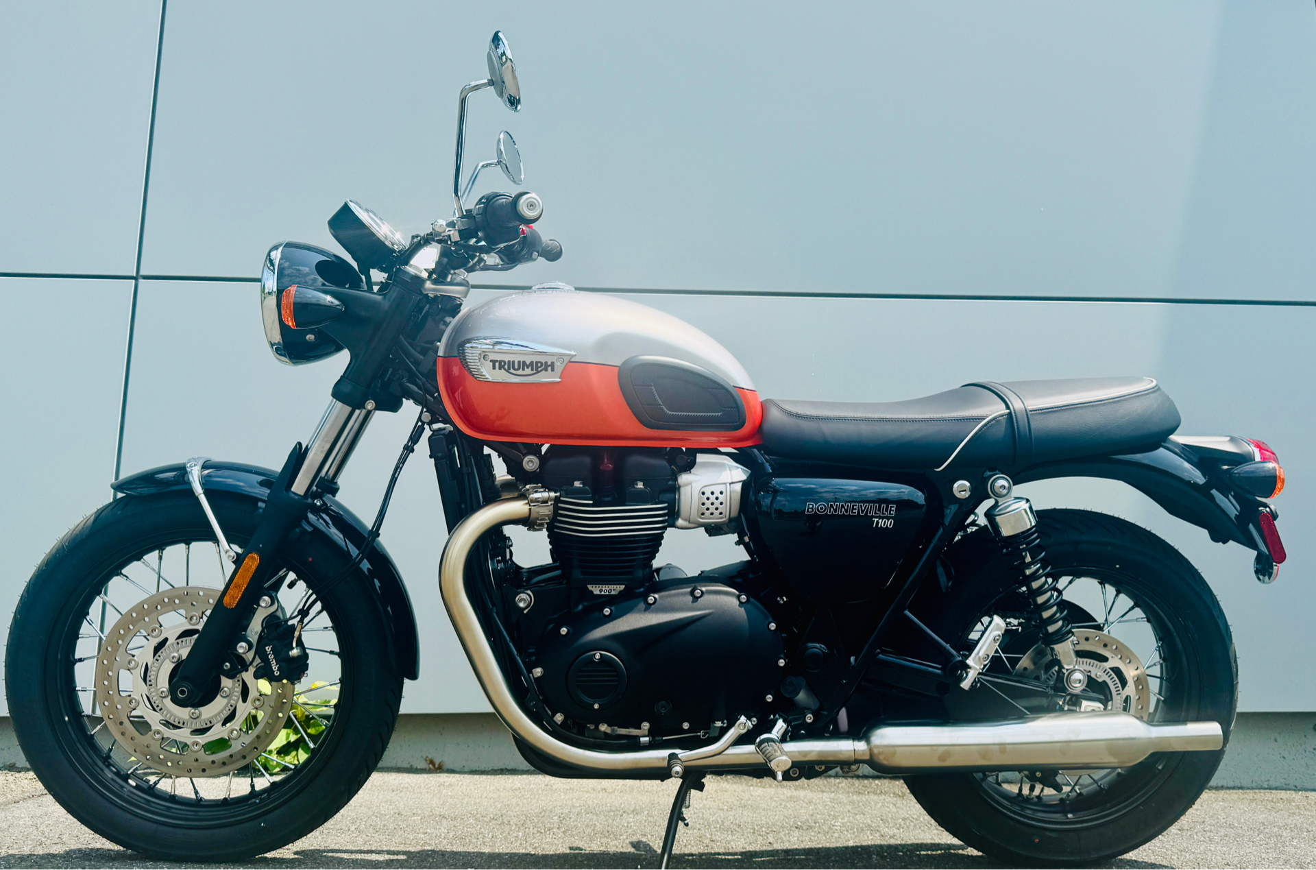 2025 Triumph Bonneville T100 in Foxboro, Massachusetts - Photo 21
