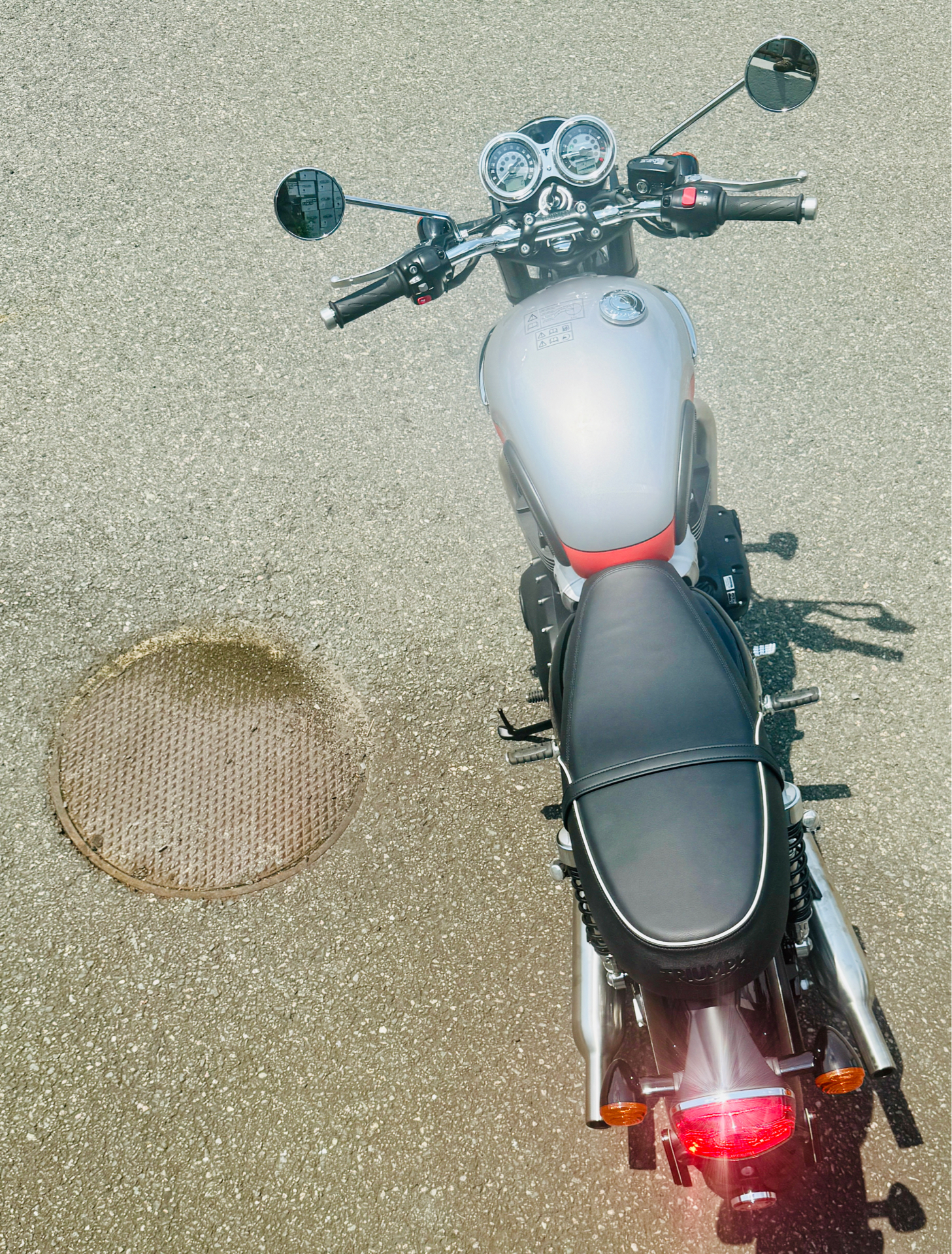 2025 Triumph Bonneville T100 in Foxboro, Massachusetts - Photo 6