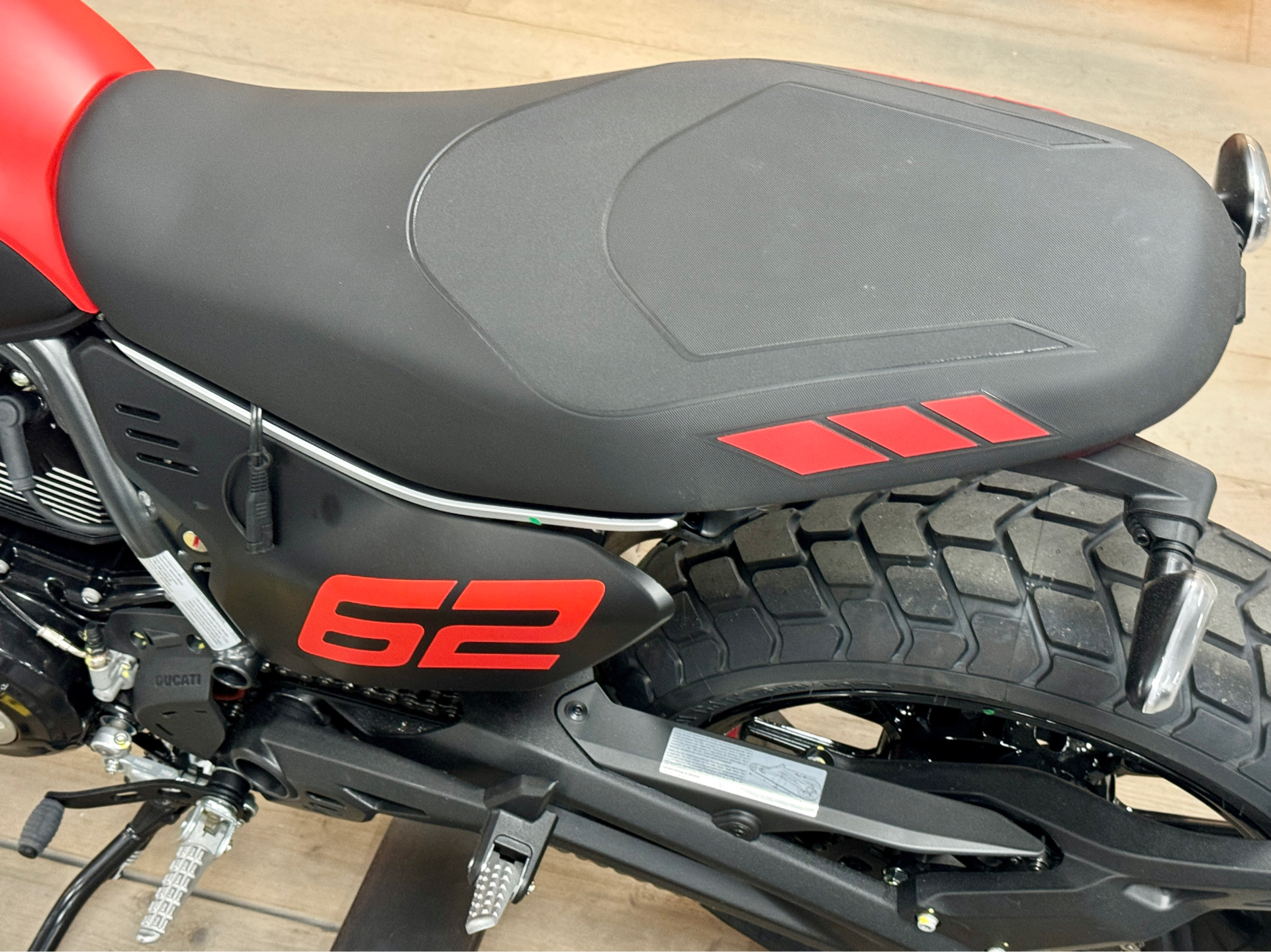 2024 Ducati Scrambler Full Throttle in Foxboro, Massachusetts - Photo 12
