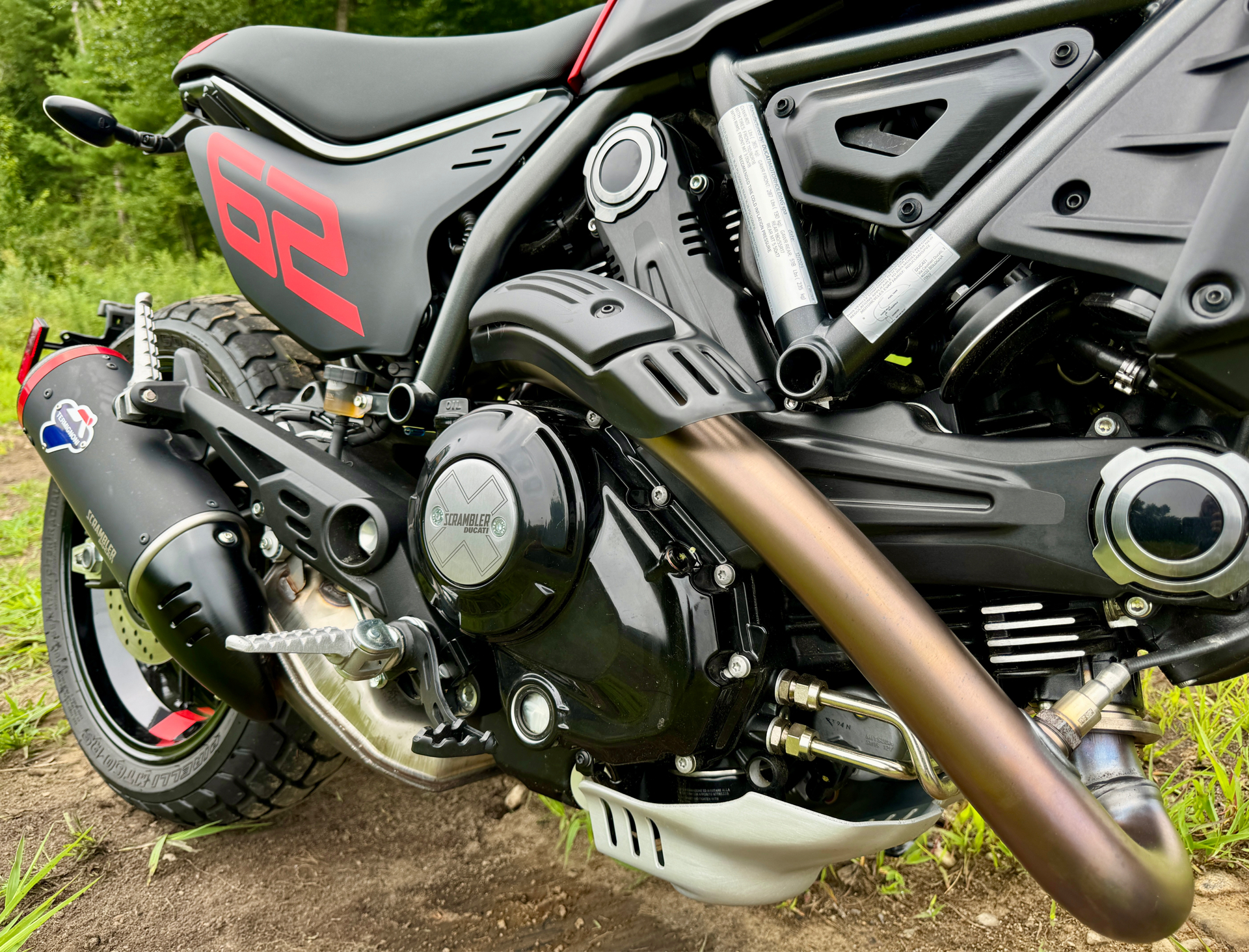 2024 Ducati Scrambler Full Throttle in Foxboro, Massachusetts - Photo 2