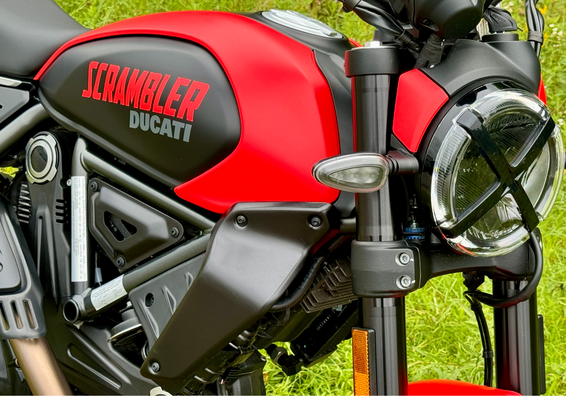 2024 Ducati Scrambler Full Throttle in Foxboro, Massachusetts - Photo 6