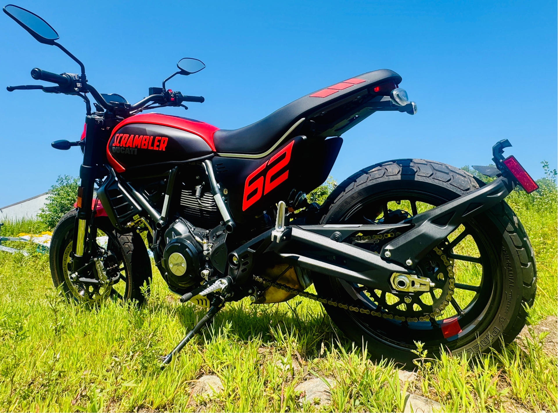 2024 Ducati Scrambler Full Throttle in Foxboro, Massachusetts - Photo 3