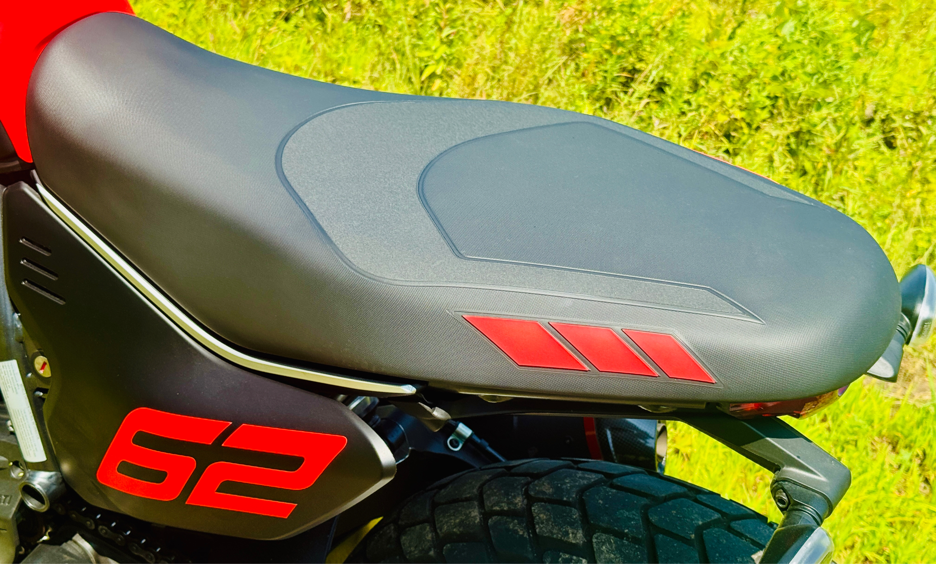 2024 Ducati Scrambler Full Throttle in Foxboro, Massachusetts - Photo 16