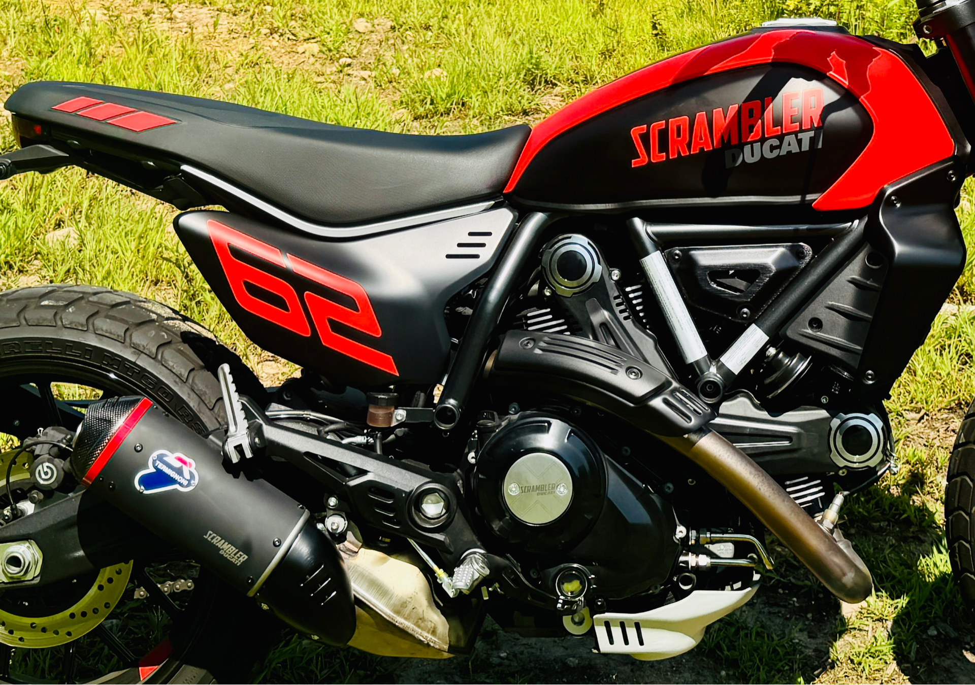 2024 Ducati Scrambler Full Throttle in Foxboro, Massachusetts - Photo 2
