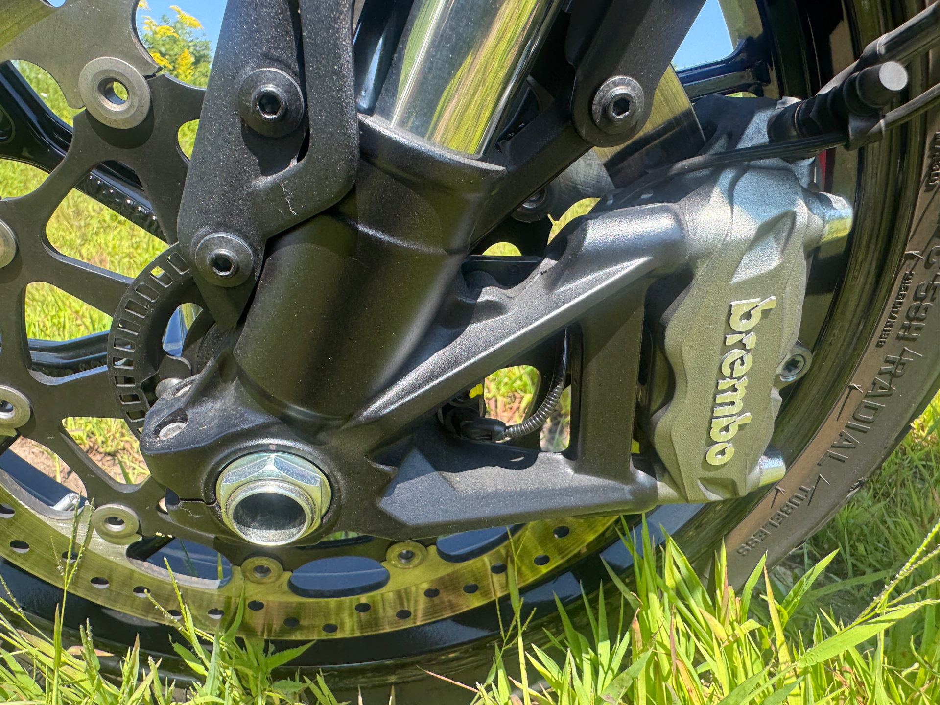 2024 Ducati Scrambler Full Throttle in Foxboro, Massachusetts - Photo 14