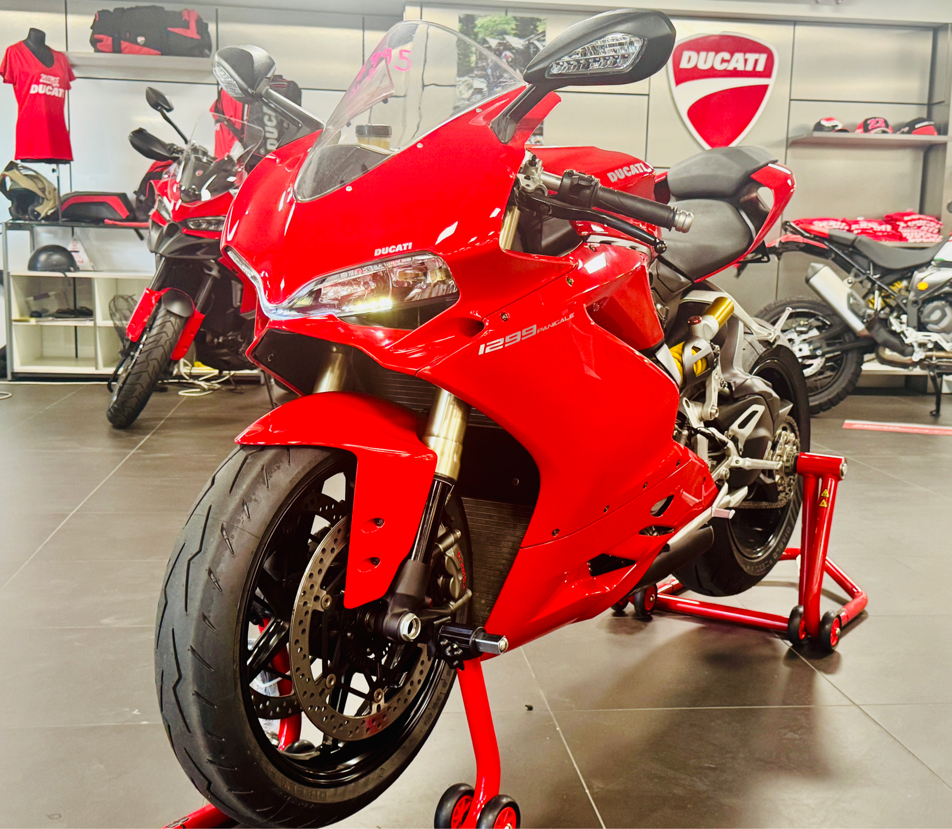 2015 Ducati 1299 Panigale in Foxboro, Massachusetts - Photo 14