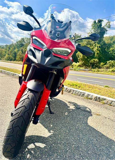 2025 Ducati Multistrada V2 S in Foxboro, Massachusetts - Photo 5