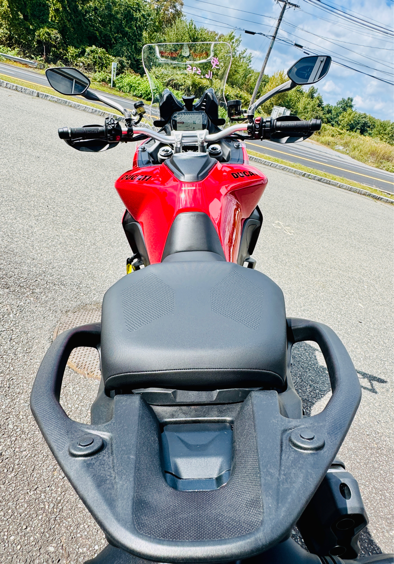 2025 Ducati Multistrada V2 S in Foxboro, Massachusetts - Photo 8