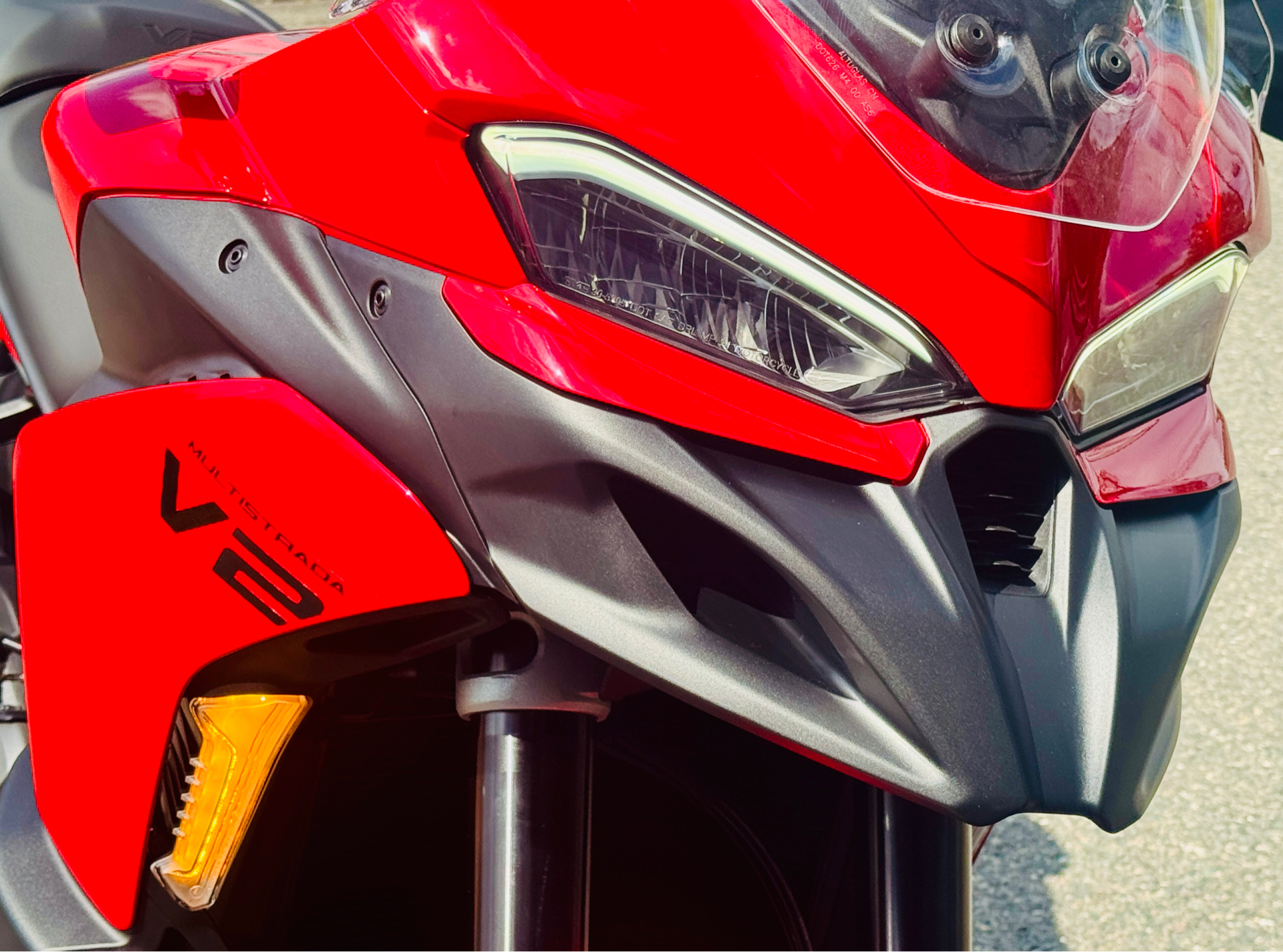 2025 Ducati Multistrada V2 S in Foxboro, Massachusetts - Photo 12