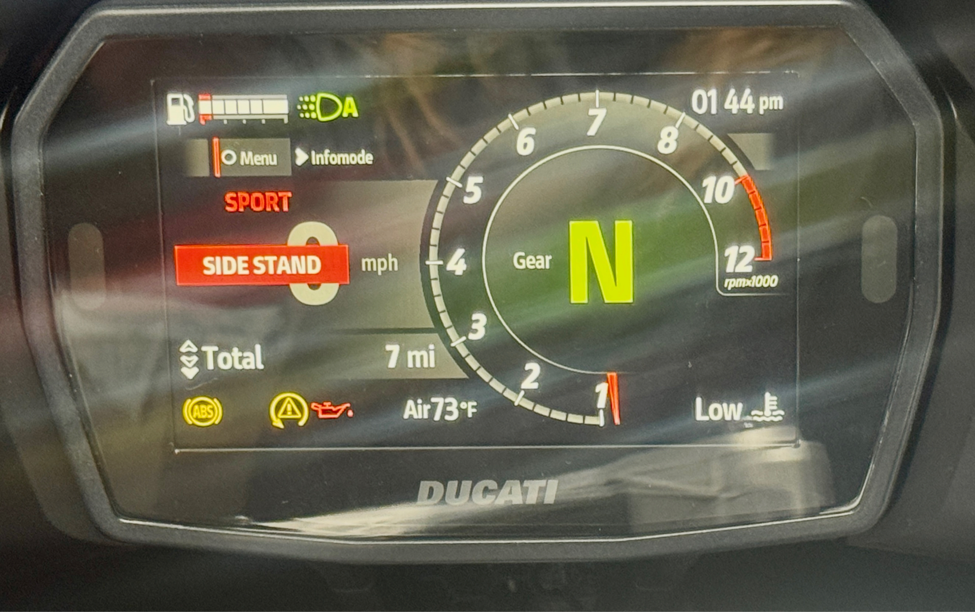2025 Ducati Multistrada V2 S in Foxboro, Massachusetts - Photo 6