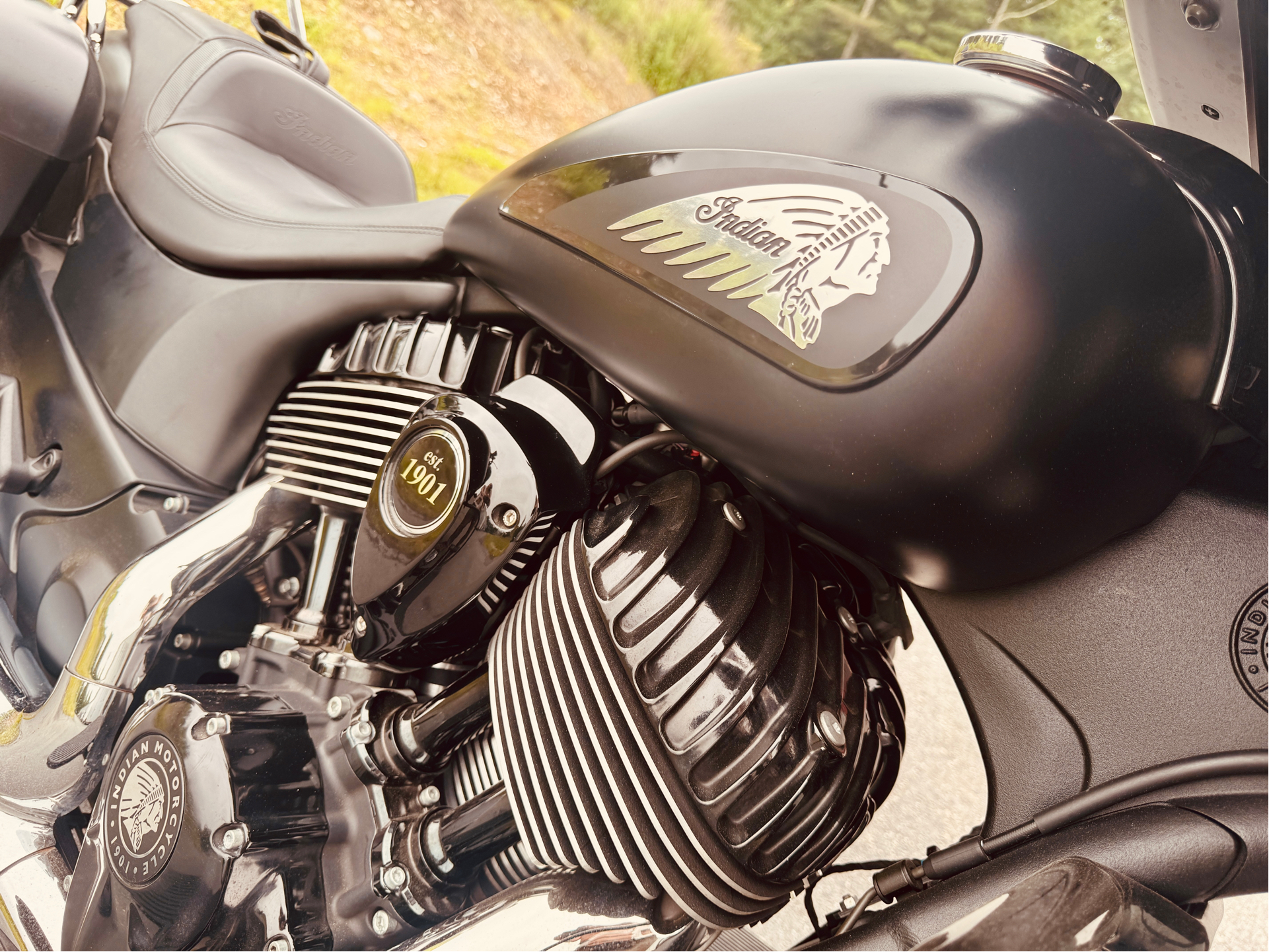 2022 Indian Motorcycle Chieftain® Dark Horse® in Foxboro, Massachusetts - Photo 4