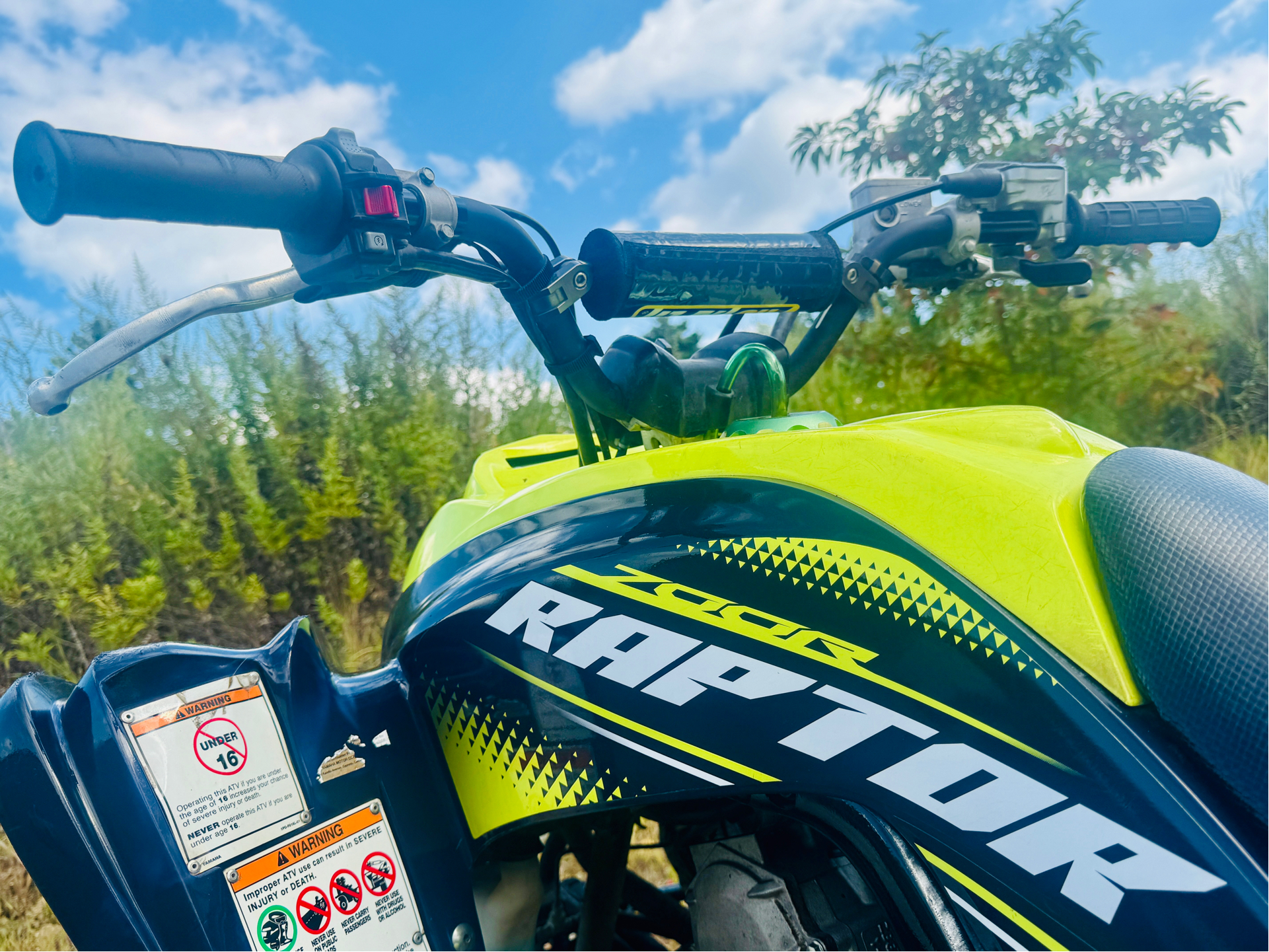 2020 Yamaha Raptor 700R SE in Foxboro, Massachusetts - Photo 2