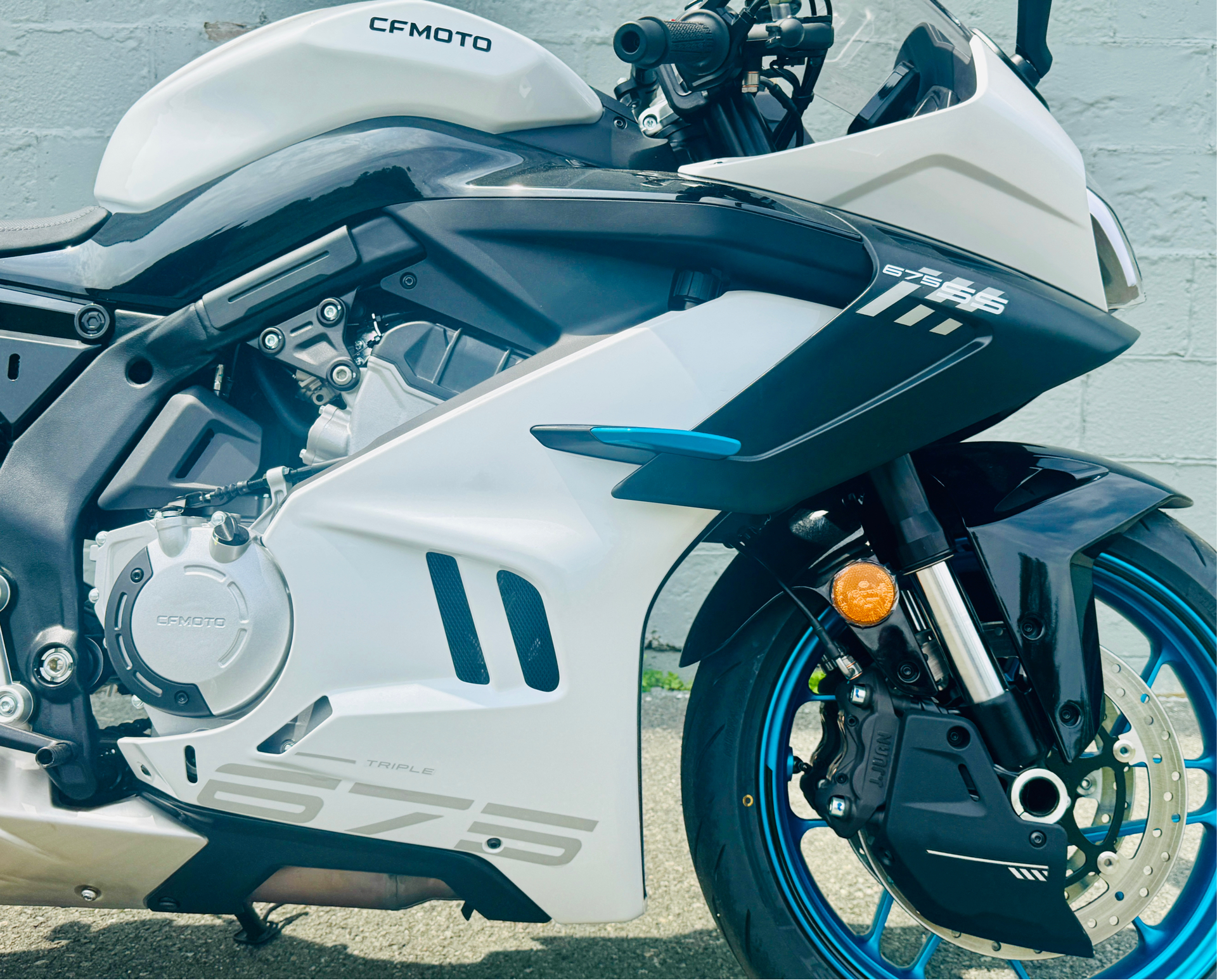 2025 CFMOTO 675SS in Foxboro, Massachusetts - Photo 19