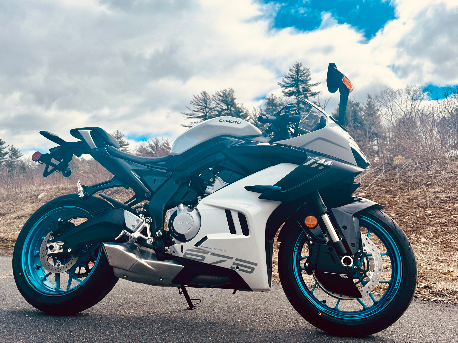 2025 CFMOTO 675SS in Foxboro, Massachusetts - Photo 13