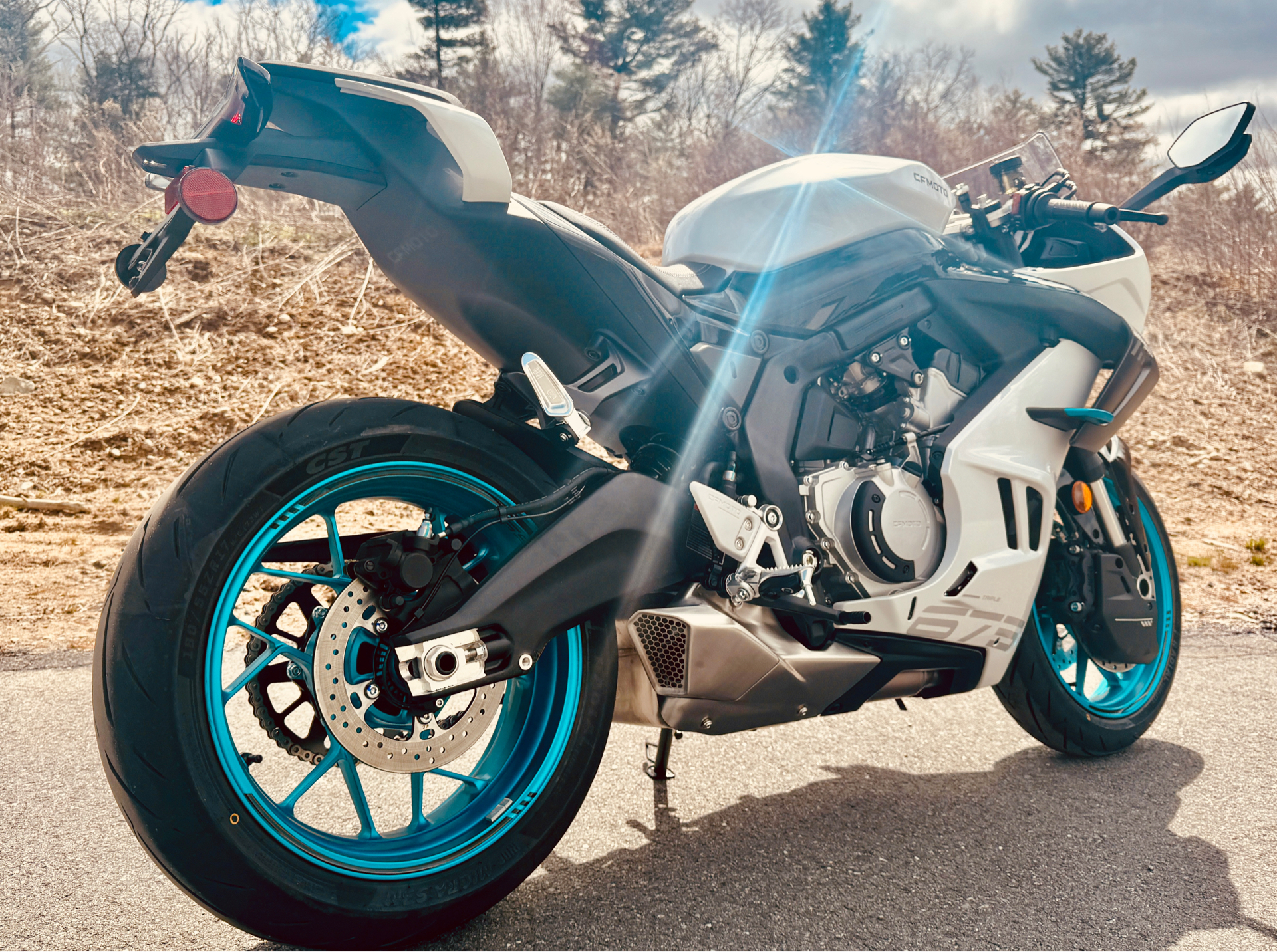 2025 CFMOTO 675SS in Foxboro, Massachusetts - Photo 5