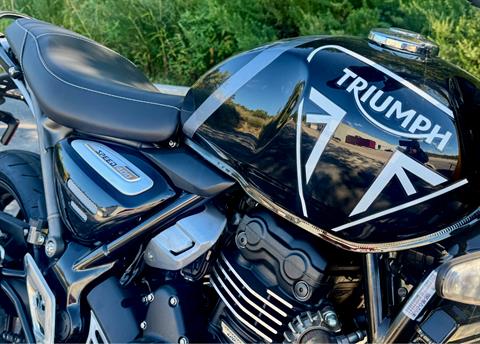 2025 Triumph Speed 400 in Foxboro, Massachusetts - Photo 2