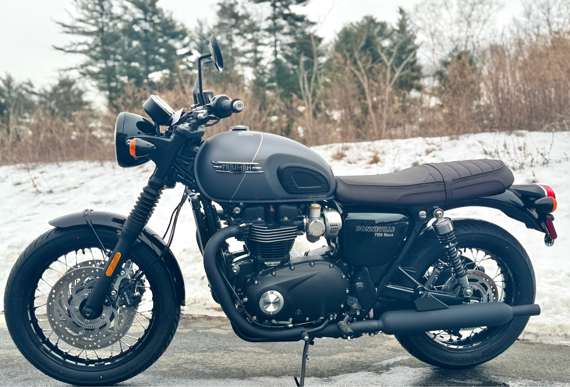 2025 Triumph Bonneville T120 Black in Foxboro, Massachusetts - Photo 1