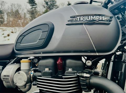 2025 Triumph Bonneville T120 Black in Foxboro, Massachusetts - Photo 19