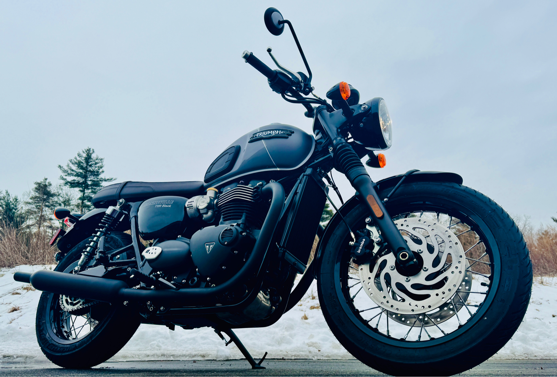 2025 Triumph Bonneville T120 Black in Foxboro, Massachusetts - Photo 44