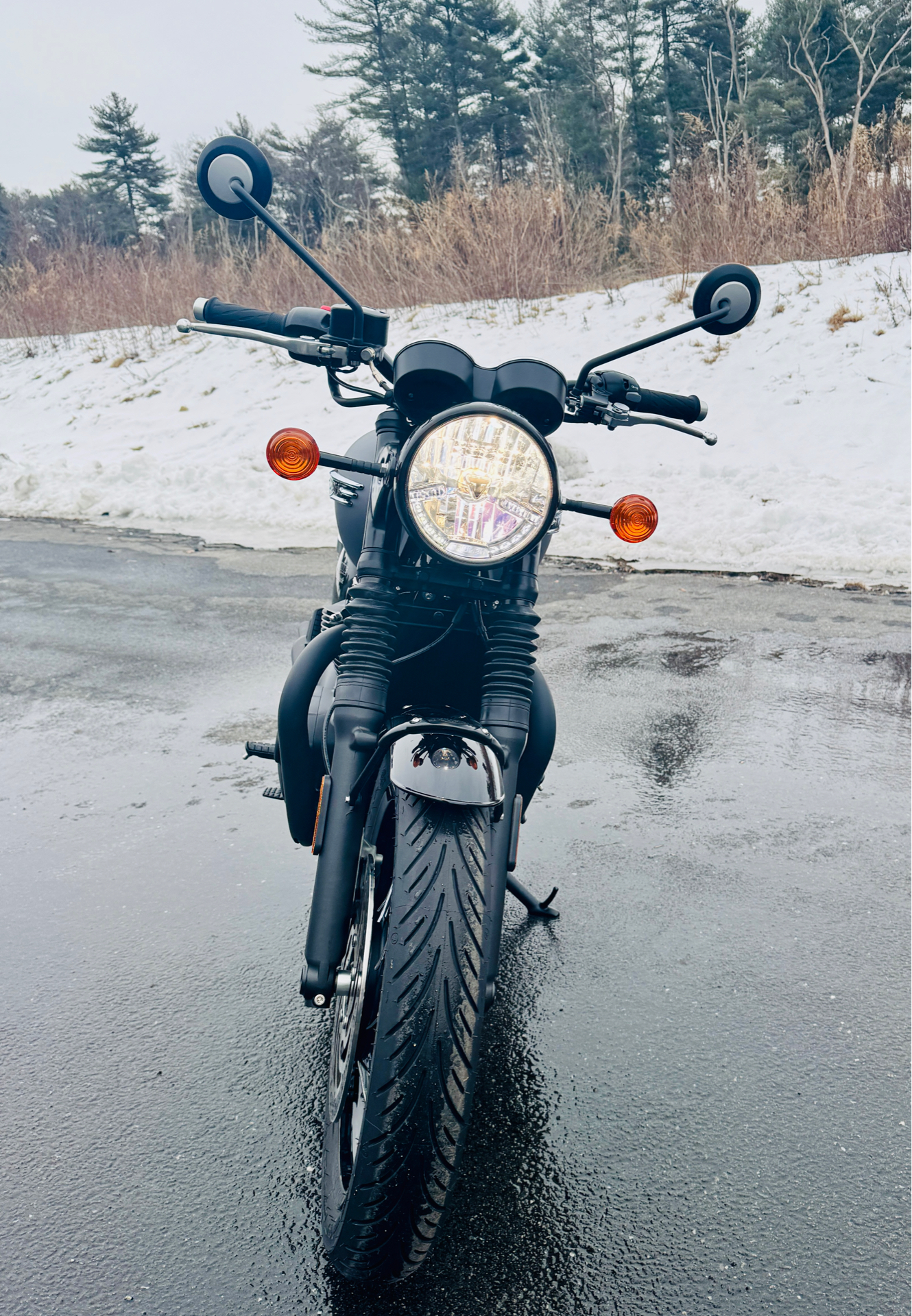 2025 Triumph Bonneville T120 Black in Foxboro, Massachusetts - Photo 28