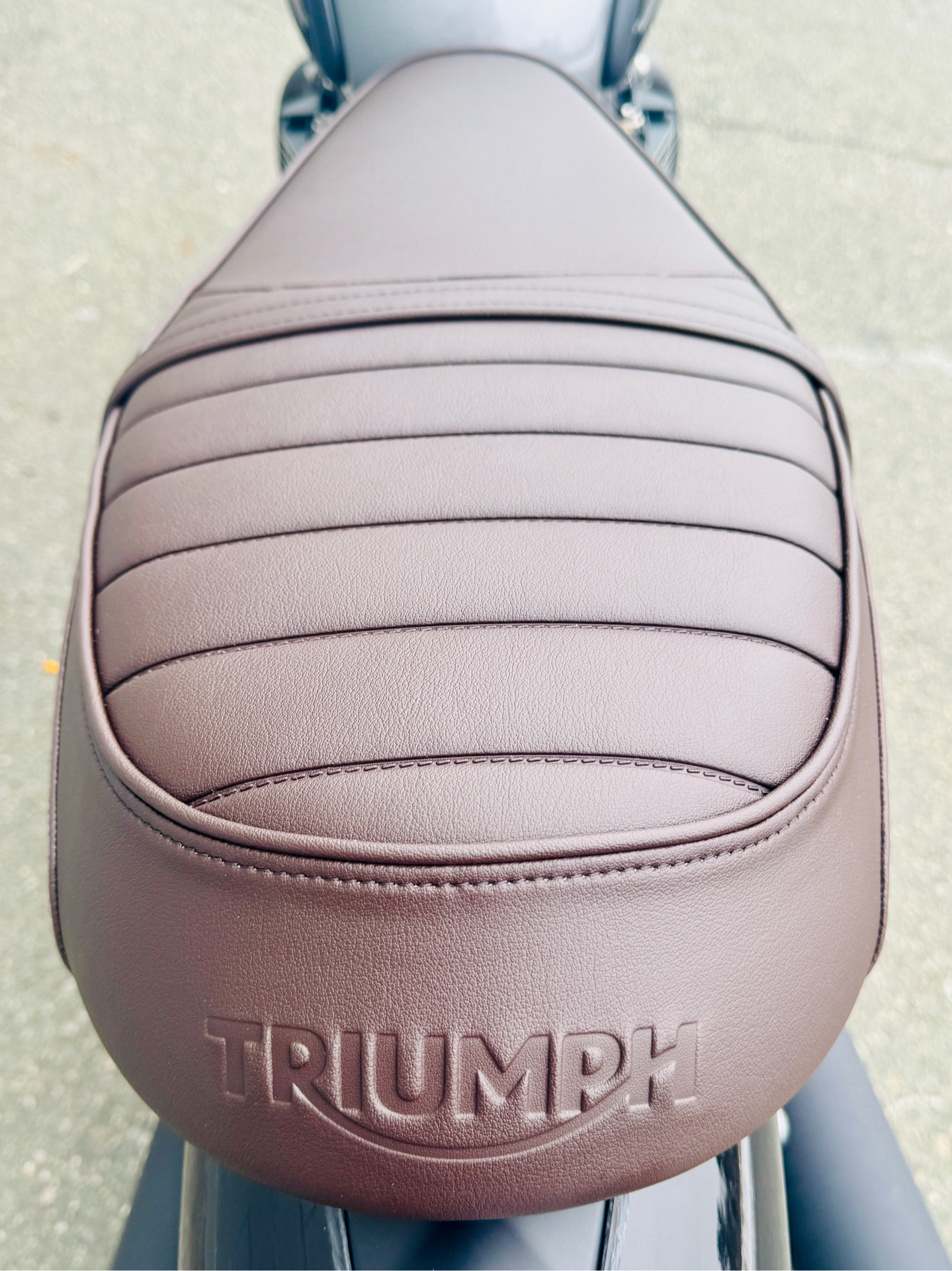 2025 Triumph Bonneville T120 Black in Foxboro, Massachusetts - Photo 53