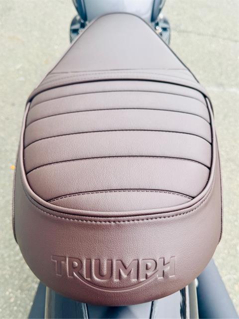2025 Triumph Bonneville T120 Black in Foxboro, Massachusetts - Photo 53